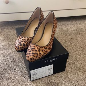 Talbots Classic Lacey New in box, leopard wedges 9.5 M